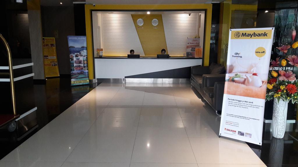 Kaliban Hotel Batam Exterior photo