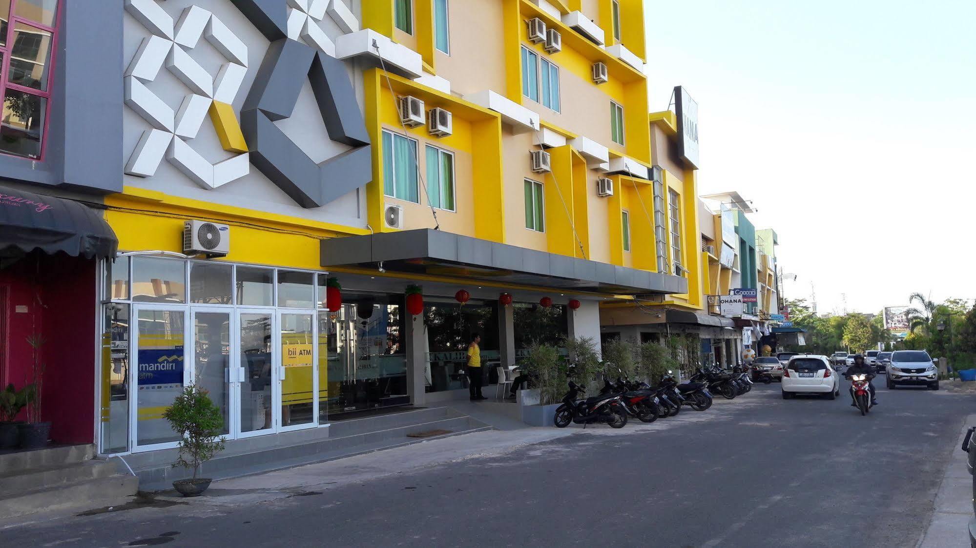 Kaliban Hotel Batam Exterior photo